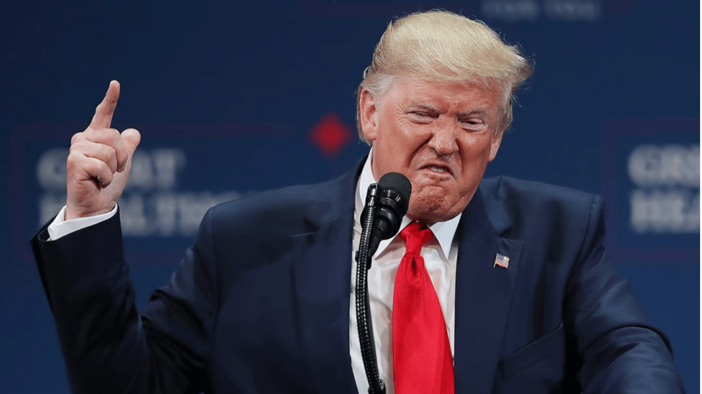 Трамп отримує медаль миру