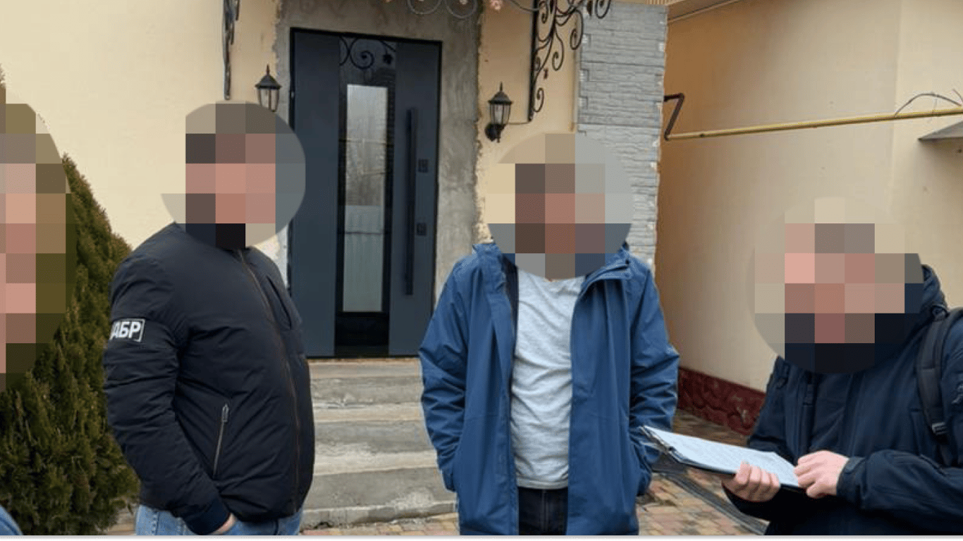 Військовий продавав дрони для оборони