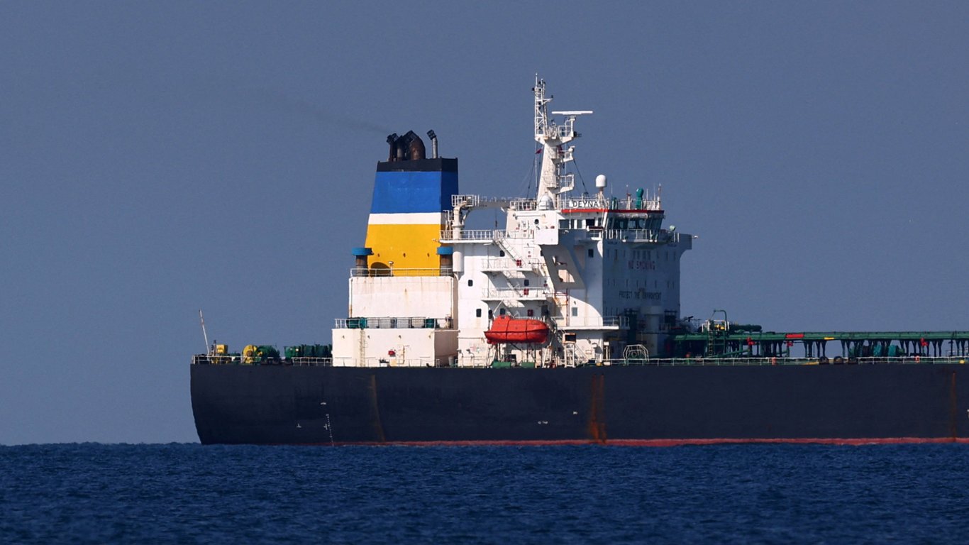 51 судно обходить санкції Росії
