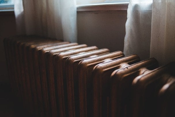 Folija za baterią: prosty sposób na zwiększenie ciepła w domu o 20%