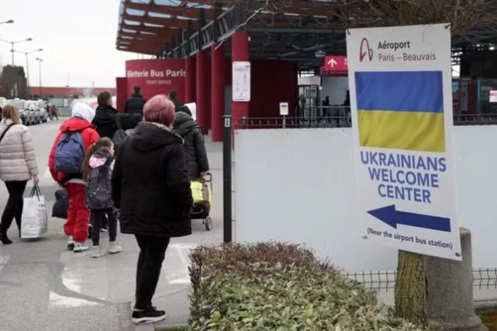 Ukrainian refugees searching for free housing