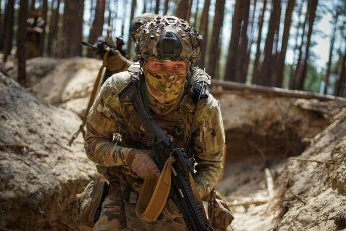 Ukrainian paratroopers in Kursk