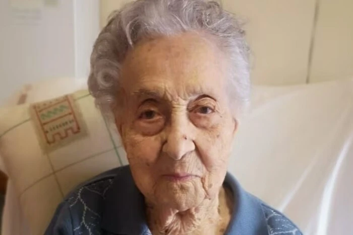 Portrait of the oldest woman in Spain