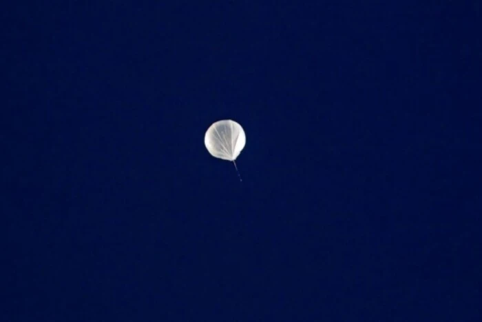 Unknown balloon over Ukraine