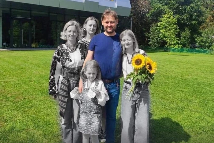 Funeral of the family killed by Russia