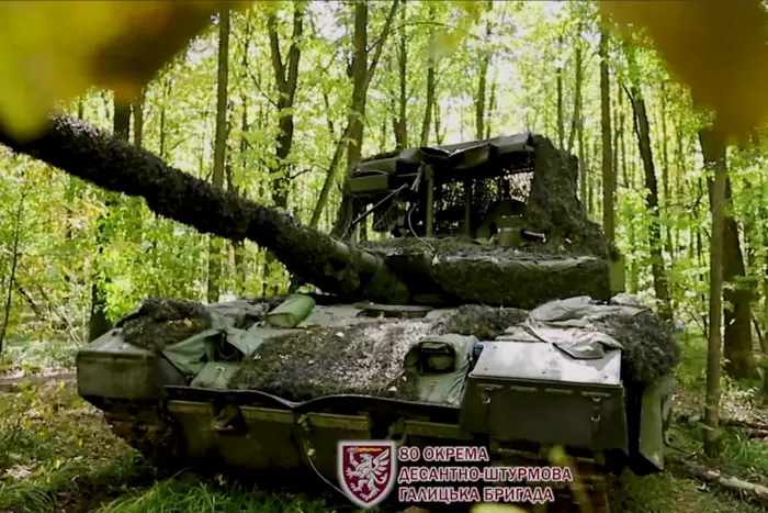 Ukrainian paratroopers destroyed Russian tanks