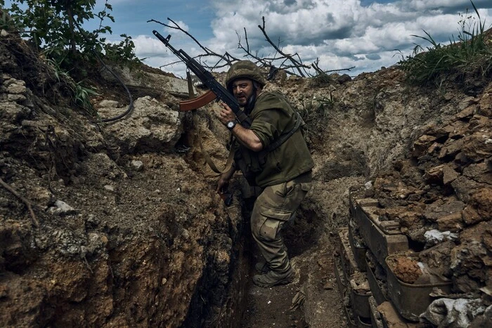 Air defense forces shell positions of the attacking side