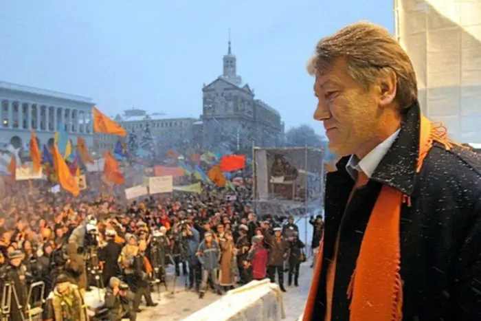 Die Orange Revolution – 20. Vertraute erzählten, wer die Politiker überzeugte, Juschtschenko auf den Maidan vorzubereiten