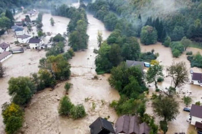 Повені у Боснії, загибель 19 осіб