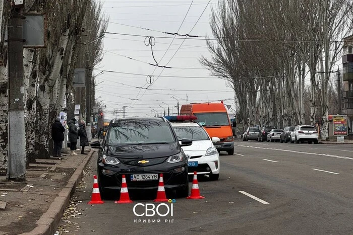 W Krywmym Rozi mężczyzna zamknął się w samochodzie, aby nie trafić do TCK