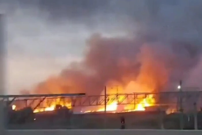 Fire at the oil depot in the Rostov region