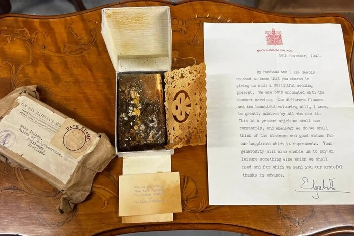 Fragment of Queen Elizabeth II's wedding cake