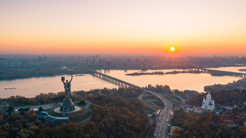 Фото Киева во время ночной атаки