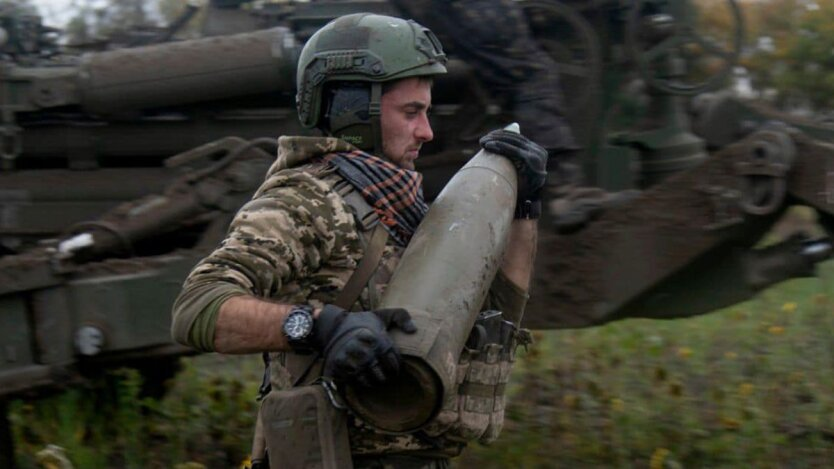 Ukrainian Armed Forces soldiers in combat