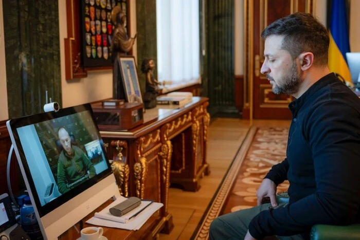 Зеленський заслухав доповідь Сирського і назвав найважчий напрямок фронту  