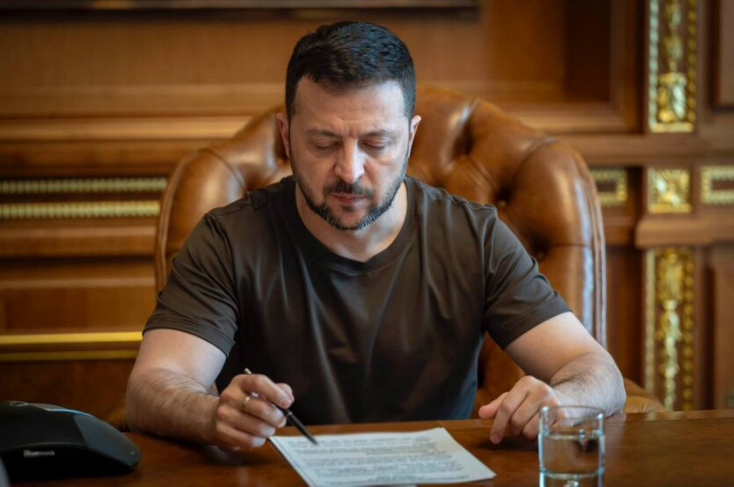 Zelensky signed laws on martial law