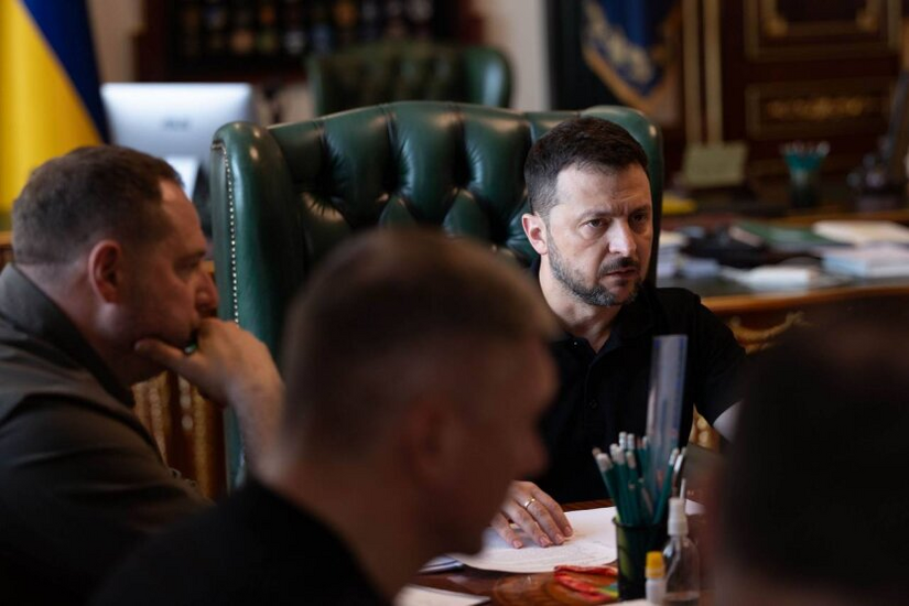 Zelensky tasked law enforcement officers with finding traitors