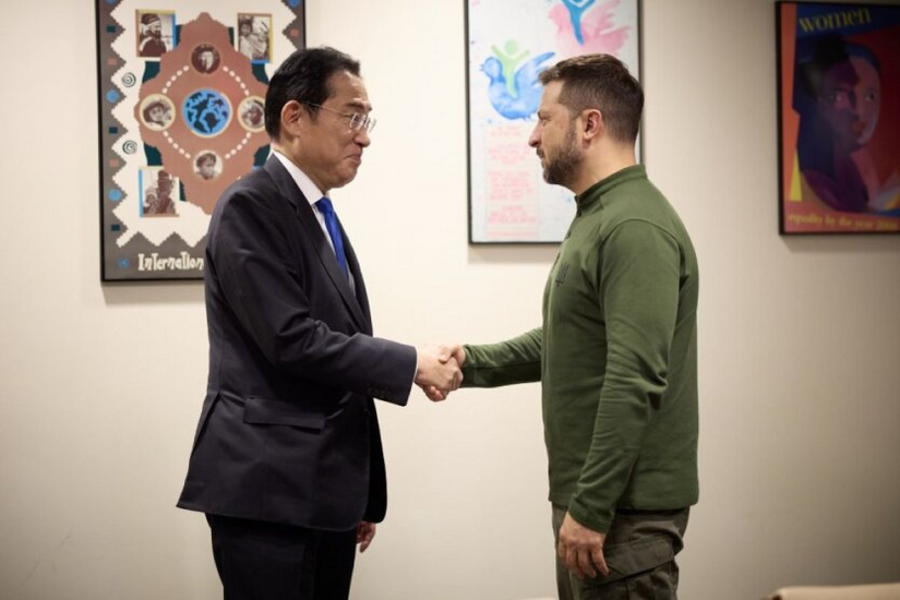 Zelensky and Kishida at the meeting