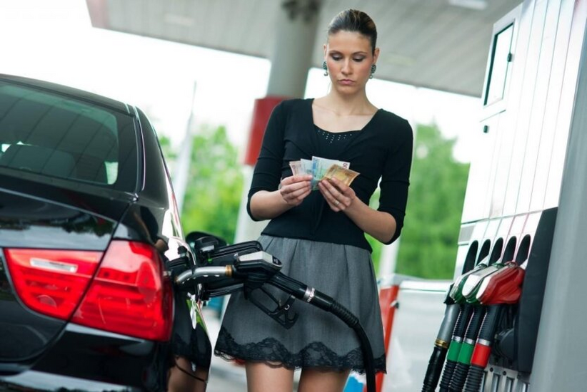 Gasoline and diesel at gas stations in Kyiv region.