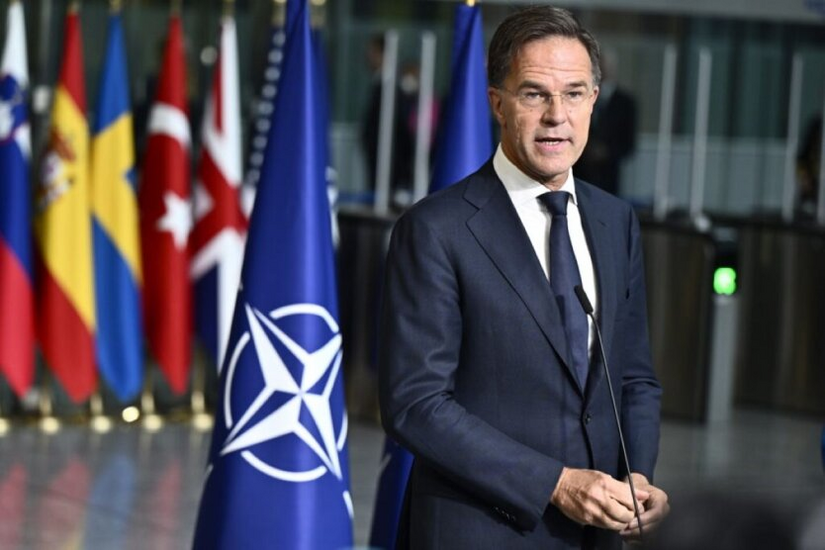 Rutte urges Germany to spend more on defense