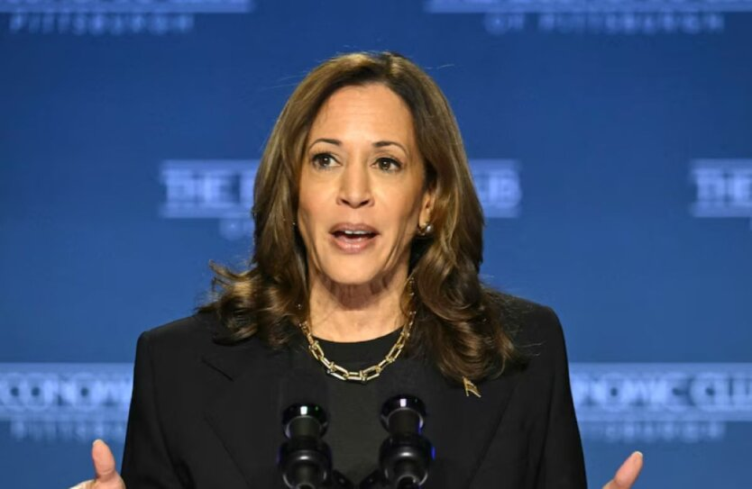 Harris speaks at a press conference about Ukraine