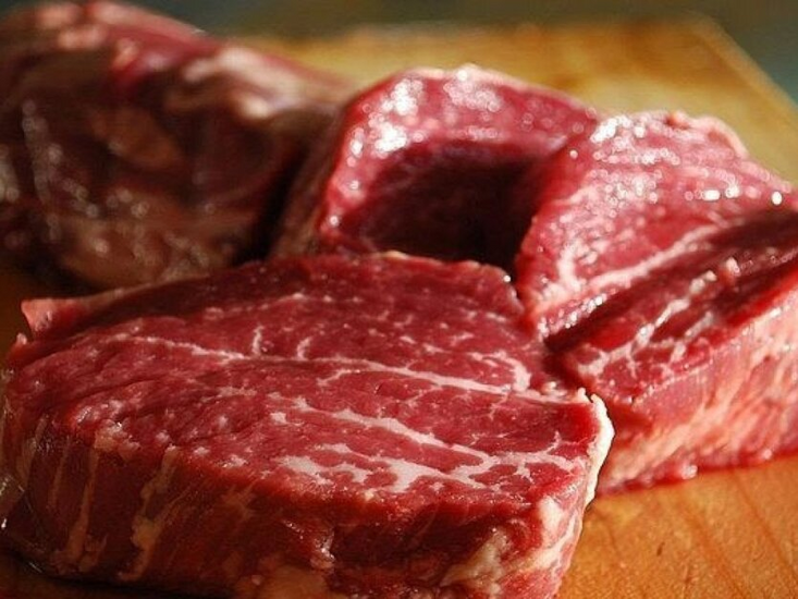 Bis zu 300 Hryvnia pro Kilo: Wie viel müssen die Ukrainer für Rindfleisch und Speck vor den Feiertagen zahlen