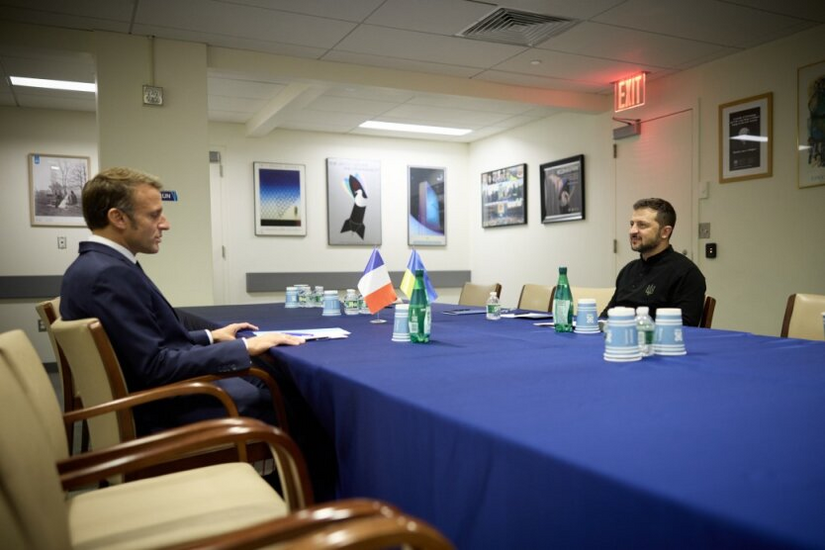 Presidents Zelensky and Macron