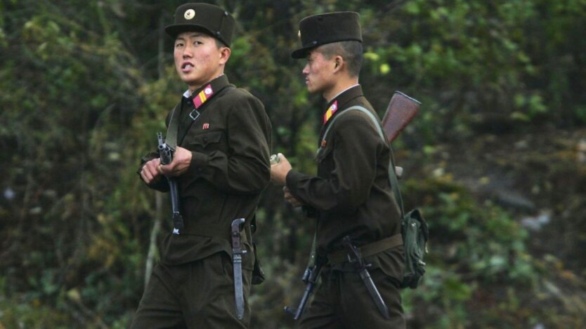 18 North Korean soldiers desert