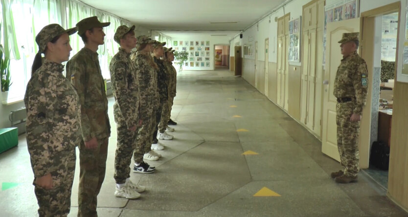 Military path students in Ukrainian school