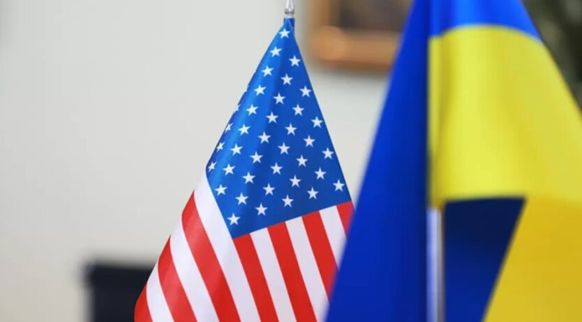 Signing agreement from the US for aid to Ukraine