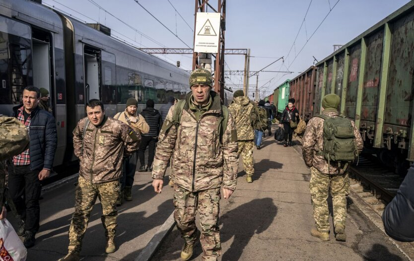 Военные в отпуске за границей