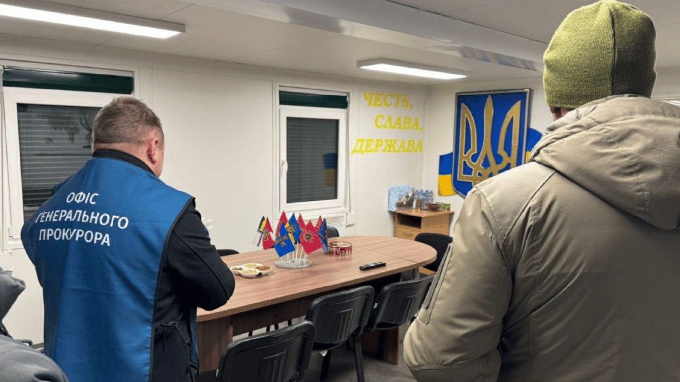 СБУ підозрює командувача в розкраданні