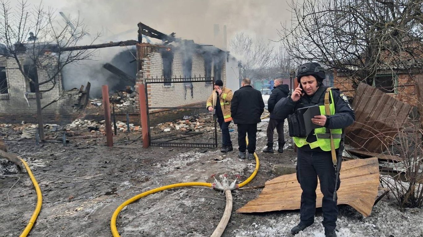 На Сумщине в результате российских обстрелов пострадали три человека