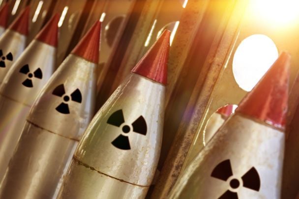 Йошка Фишер предложил ЕС создать собственные объединённые ядерные силы