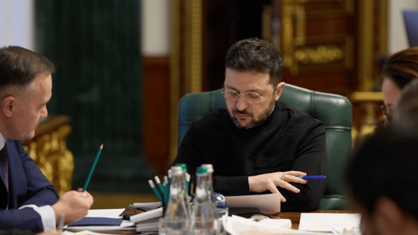 Зеленский на совещании по энергетике