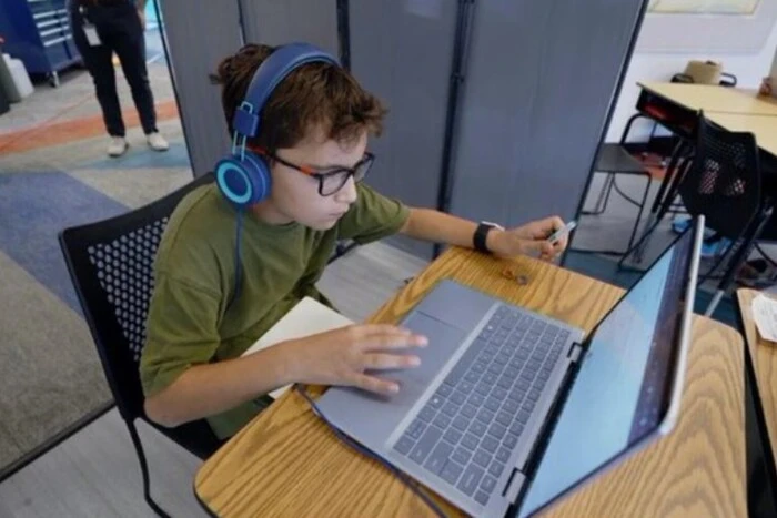 In Texas, AI Replaces Teachers: How AI Teaches Mathematics in School