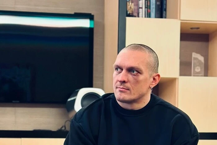 Usyk is demolishing his house with the occupiers