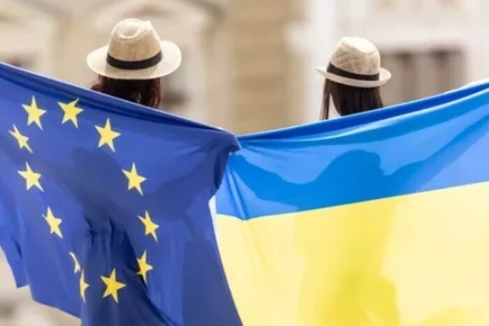 Польща підтримує вступ України до ЄС: 63% поляків за євроінтеграцію