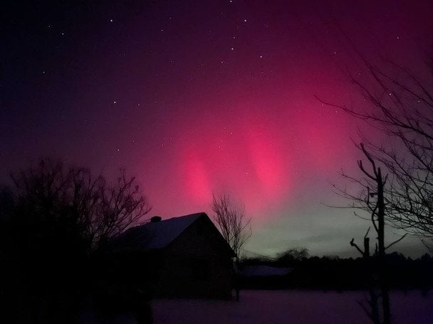 Aurora borealis nad Polską: kiedy i jak można ją zobaczyć?