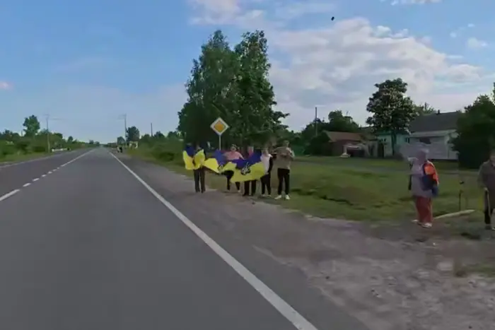 Powitaj osób uwolnionych z niewoli ukraińskiej: wzruszający film