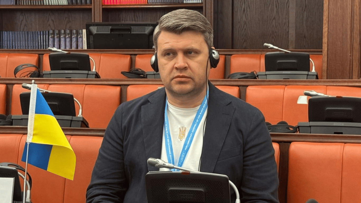 April-Budgetfrist birgt Finanzierungrisiken für die ukrainischen Streitkräfte, warnt der Gesetzgeber