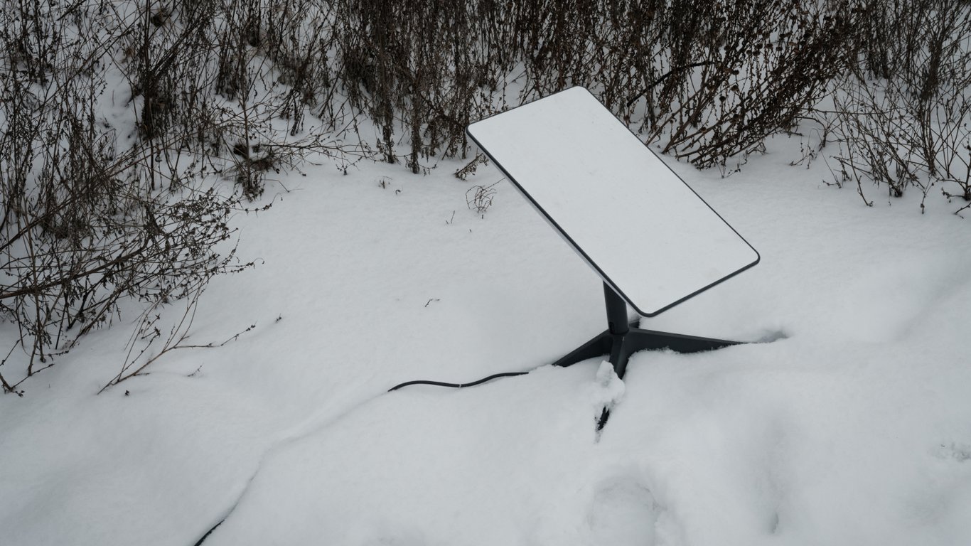 Ukraine to Block Unauthorized Starlink Terminals with New 'Whitelist' System