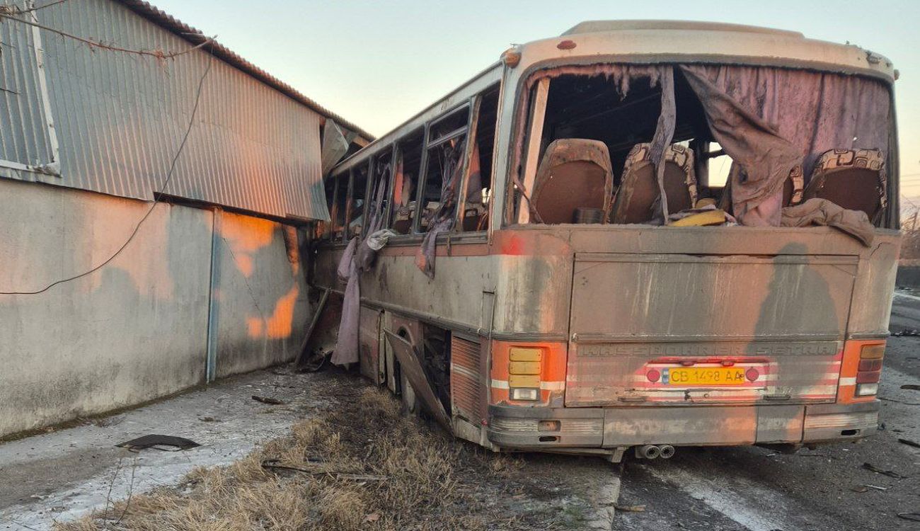 Удар по автобусу с шахтерами в Днепропетровской области: 15 человек погибли
