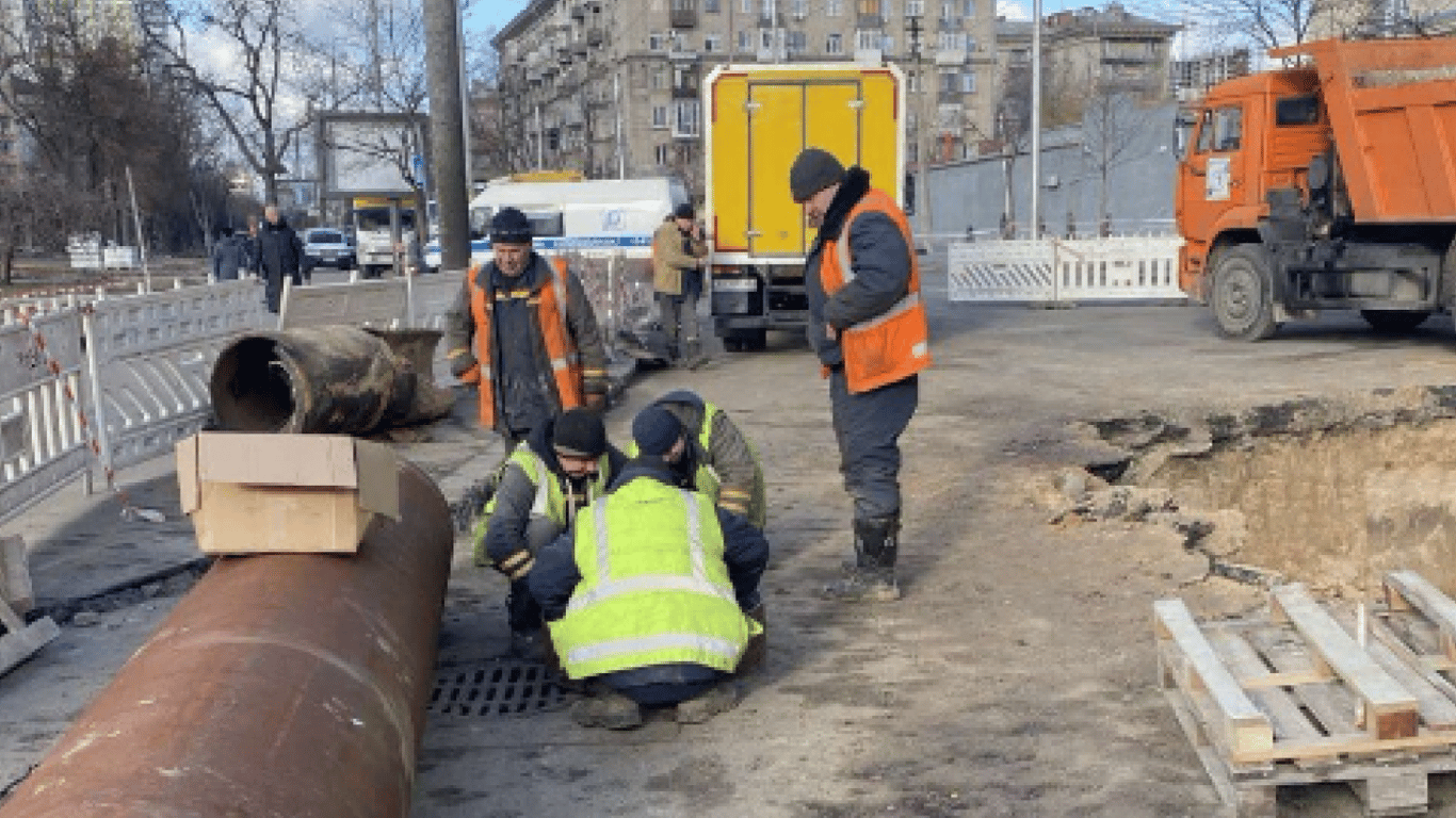 Столица Украины осталась без воды из-за сбоя в энергосети: ведутся восстановительные работы