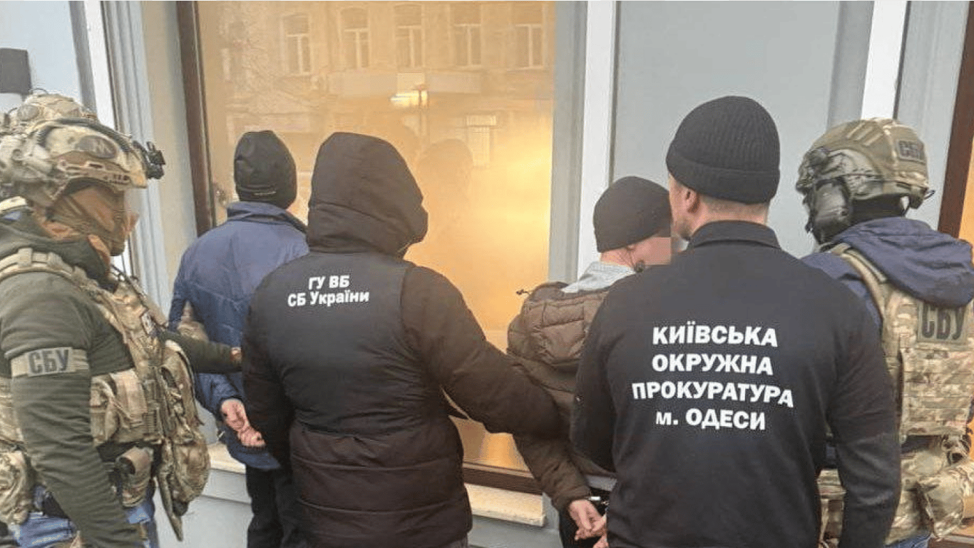 Медики в Одесі та гроші