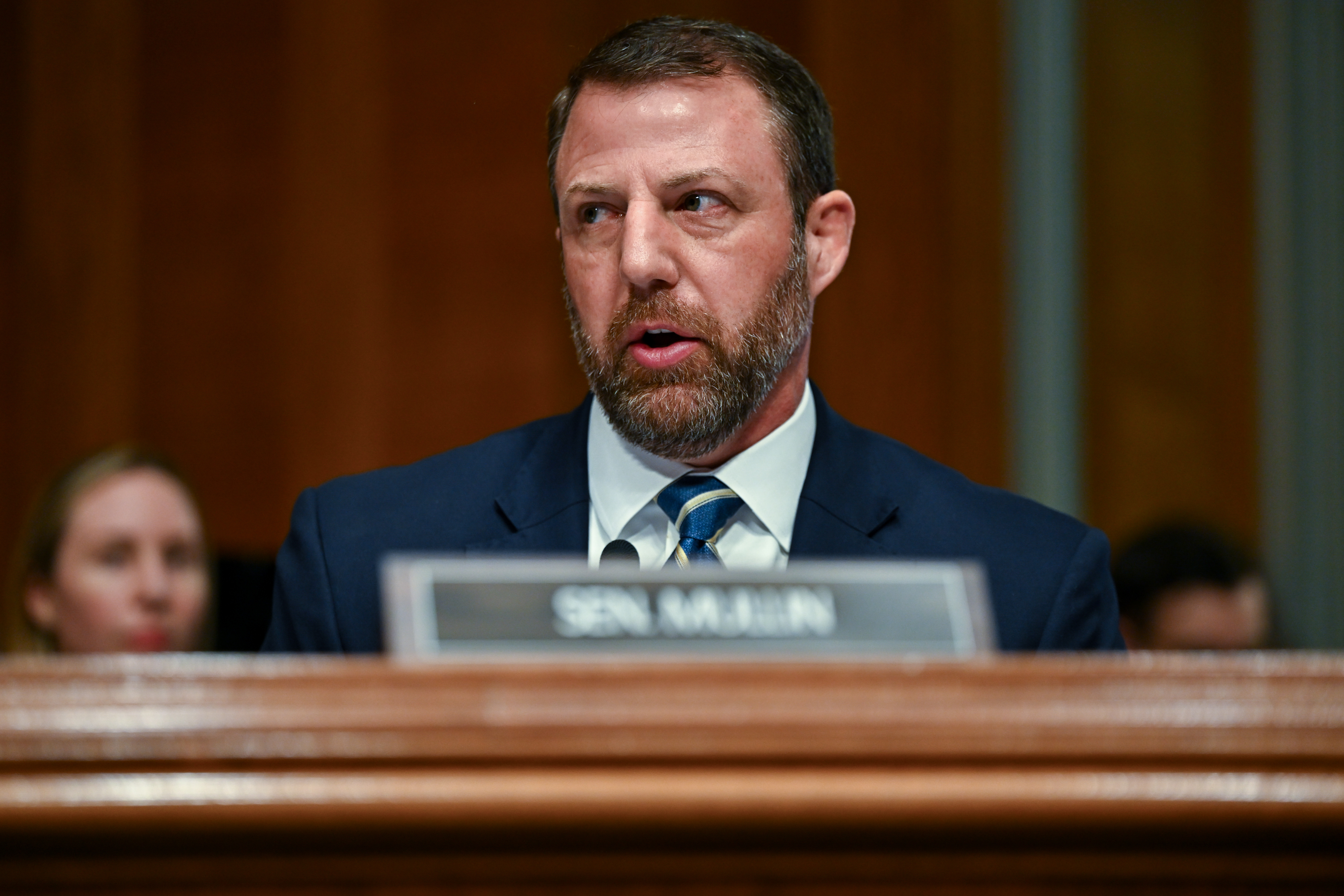 Ex-MMA-Kämpfer wird neuer Chef des Heimatschutzministeriums: Trump setzt auf einen Senator aus Oklahoma