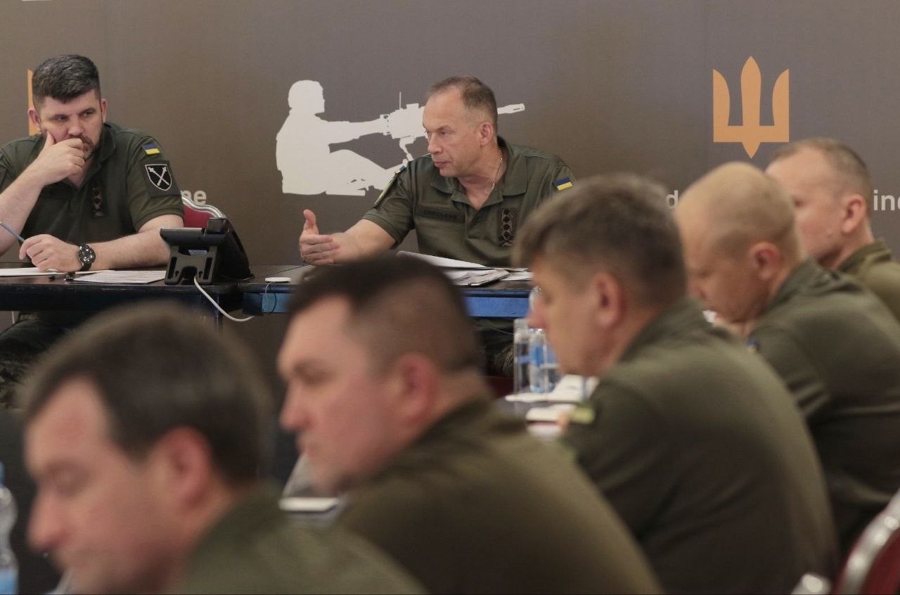 Сирський на нараді з оборони