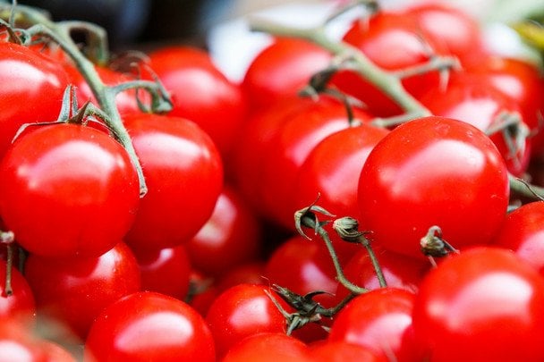 Помідори подорожчали на 16%