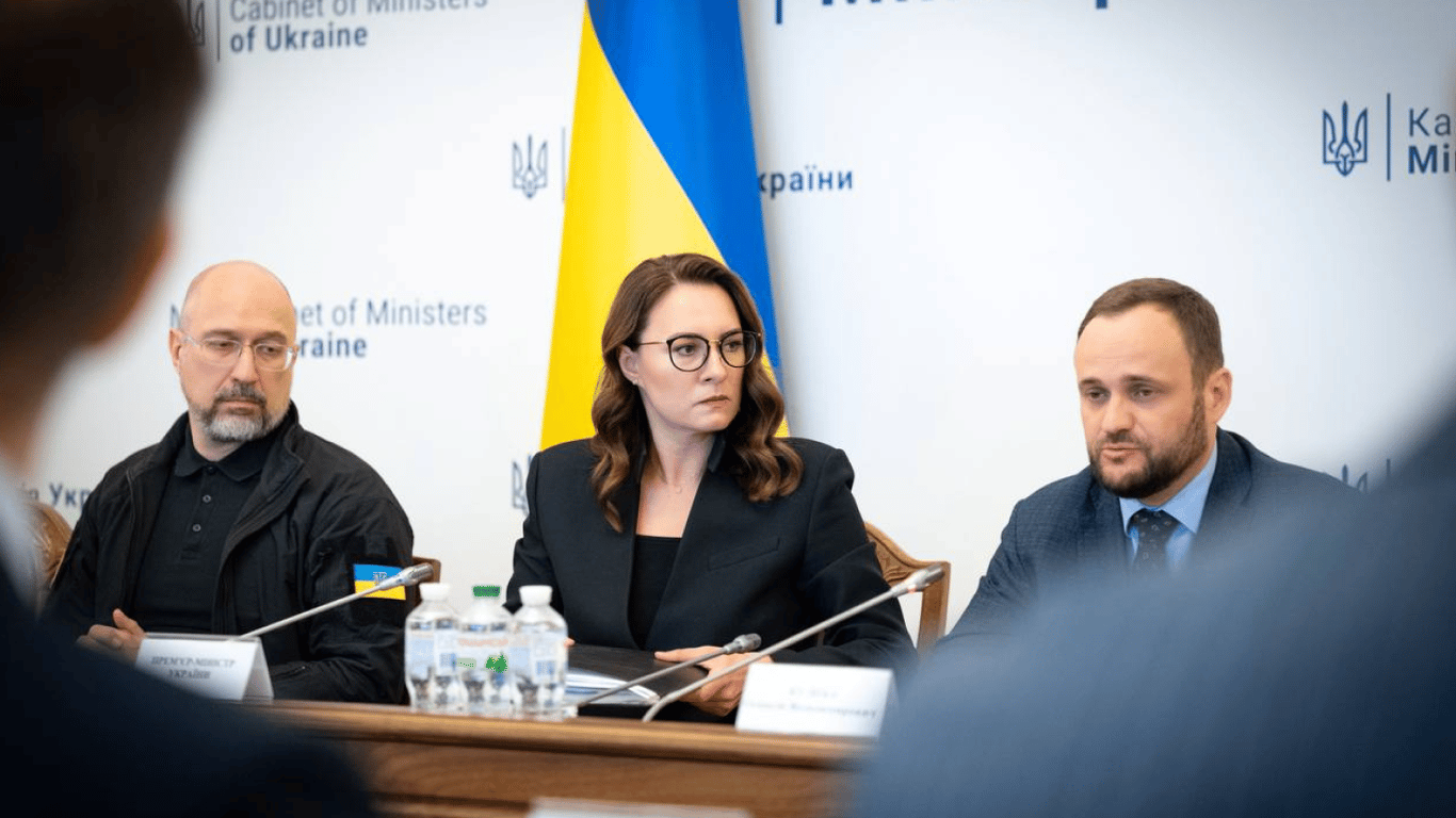Київ, зима, уряд, РНБО, фінансування