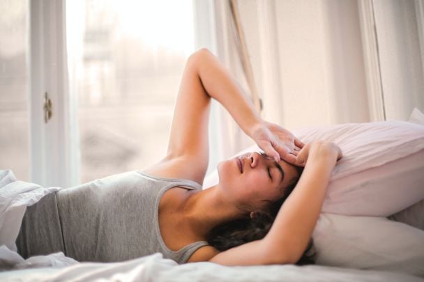 Niedobór snu działa silniej niż otyłość: nowe odkrycie naukowców na temat snu